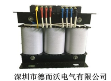 單相變壓器有哪些主要的應(yīng)用優(yōu)勢(shì)？